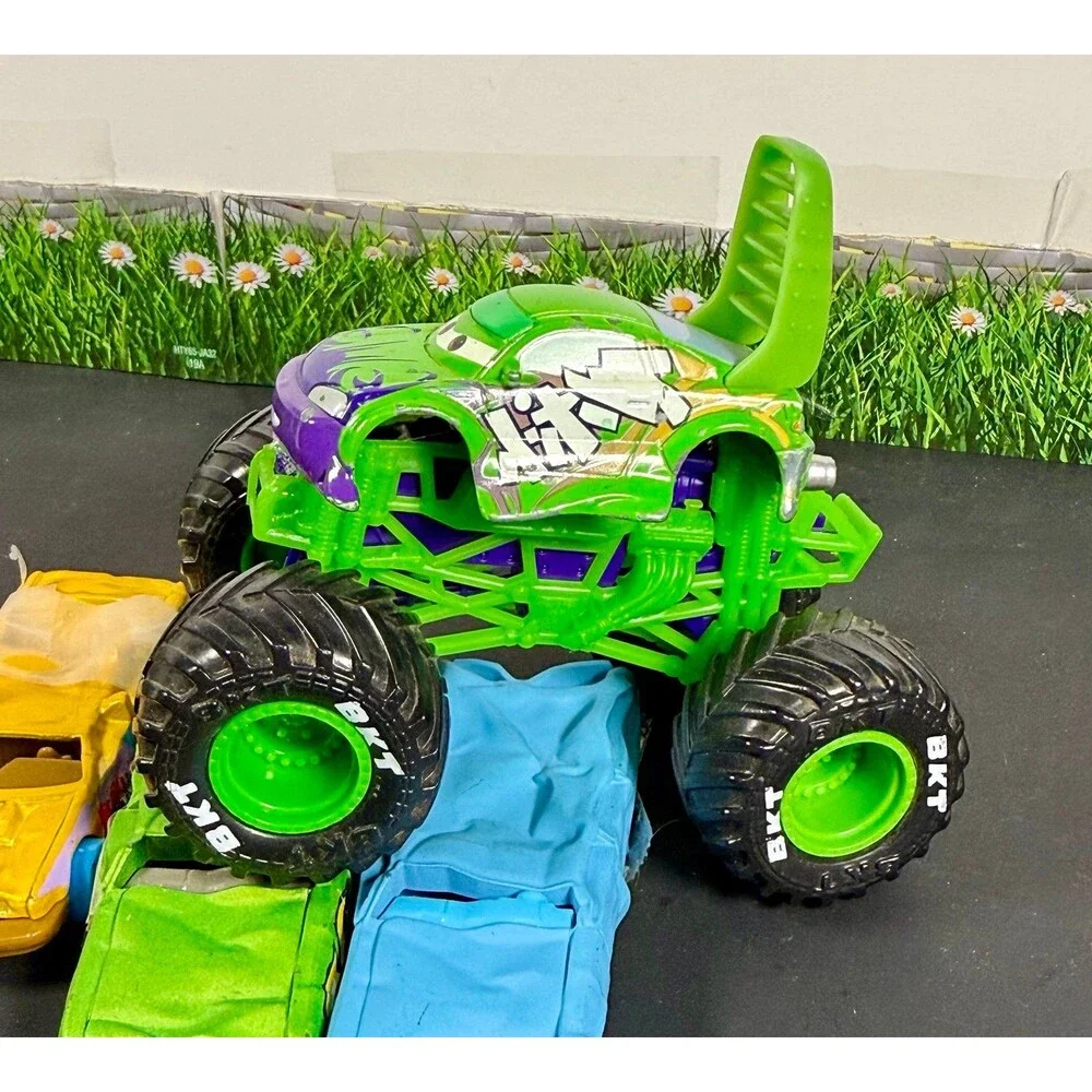 Disney Pixar Cars Custom Monster Truck Wingo Monster Jam 1:64 See Photos